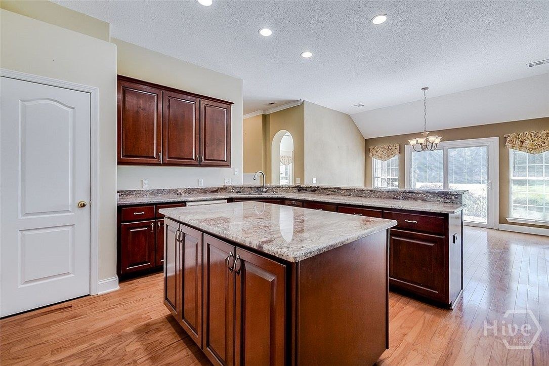 Kitchen with island at 641 Marshview Dr.