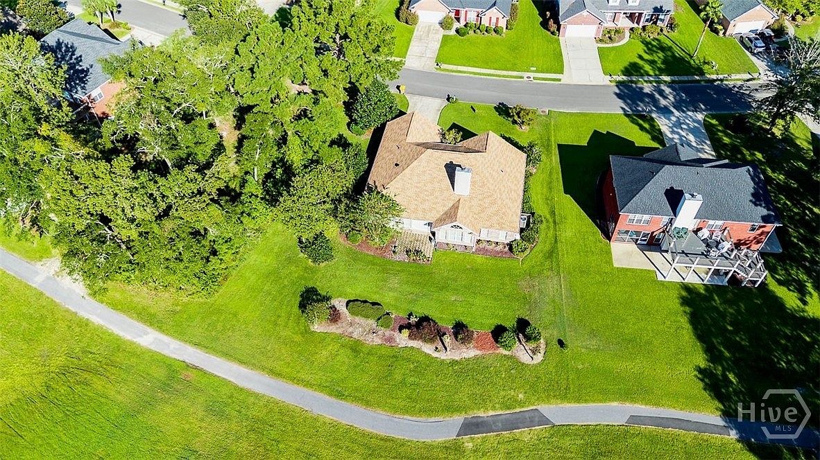 Aerial view of the property and marsh at 641 Marshview Dr.